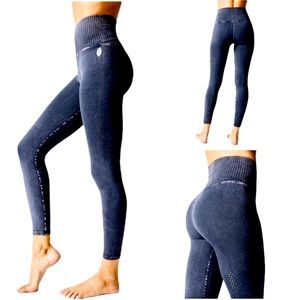 Free People Movement Good Karma Leggings - Vintage wash Navy